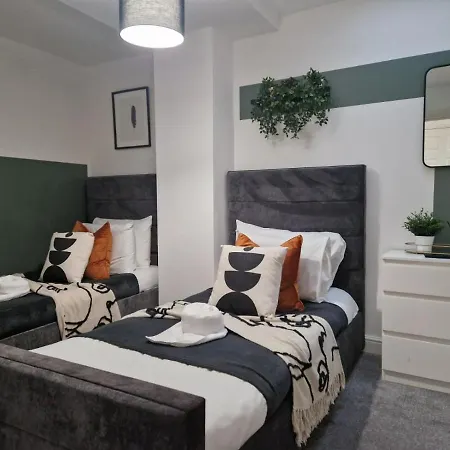 Exquisite - Sleeps 8 - Garden - Parking Appartement Bristol