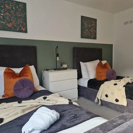 Exquisite - Sleeps 8 - Garden - Parking Apartamento